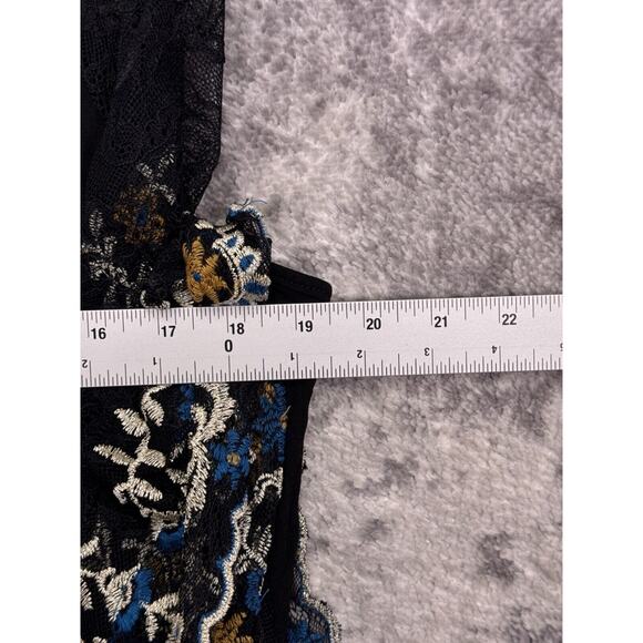 Anthropologie Blouse Medium Womens Akemi Kin Black Batwing Lace Floral Embroider - Picture 4 of 8